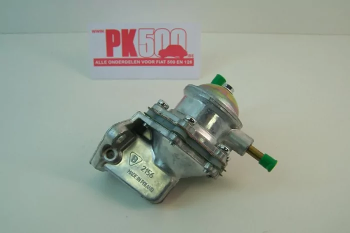 Benzinepomp oud model Fiat500 - Fiat126