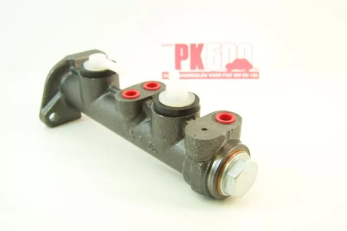 Maître cylindre Fiat126