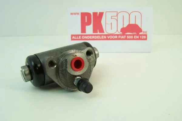 Wielremcilinder achter Fiat500NDFL -Fiat600D
